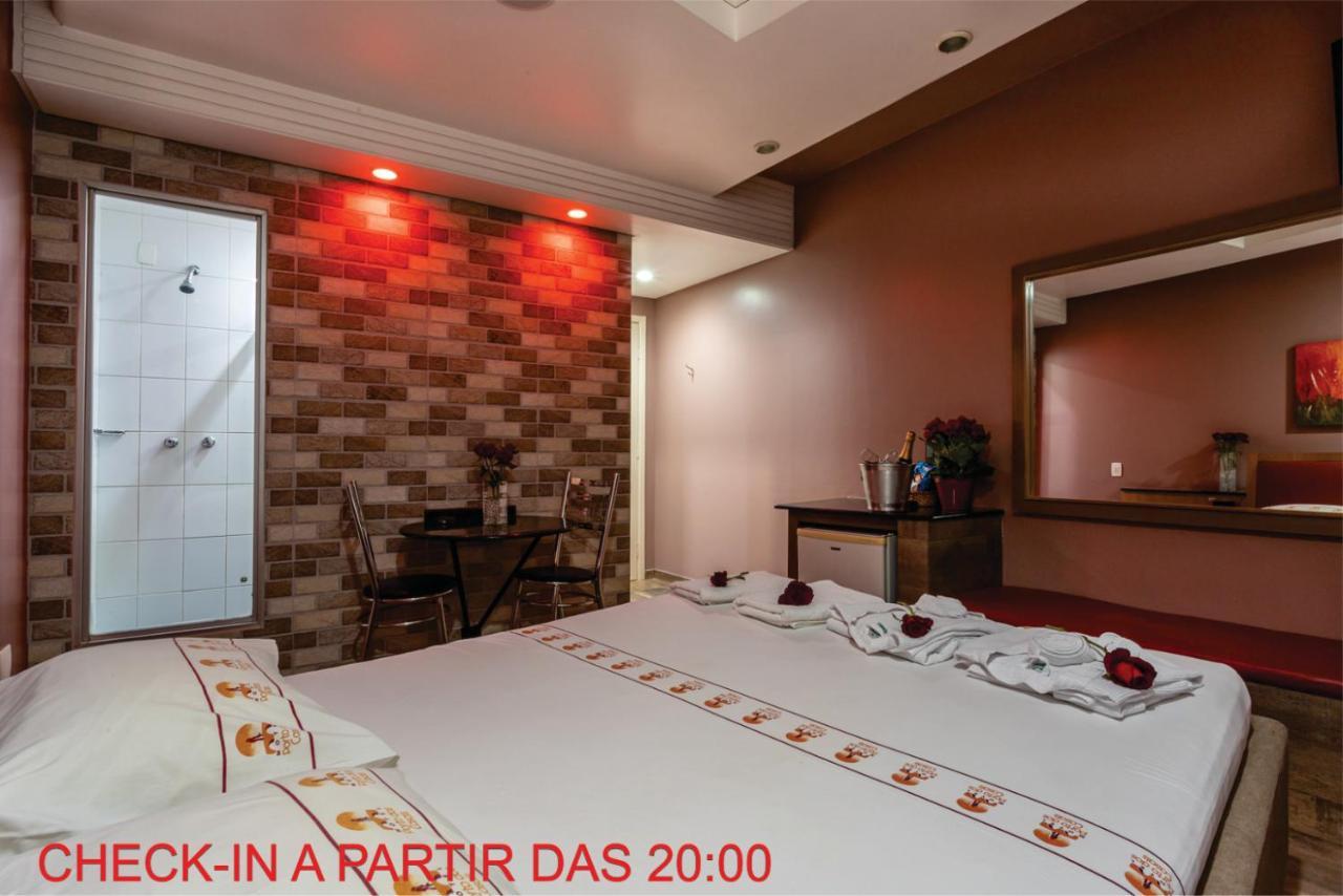 Motel Porto Dos Casais Porto Alegre Esterno foto